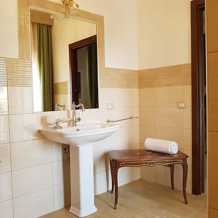 Lacampana Guest house